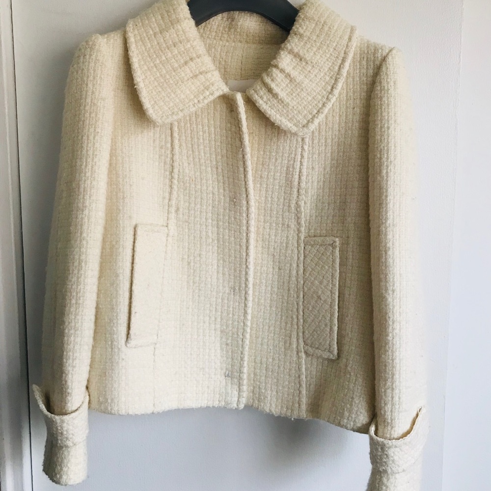 Cute white short coat